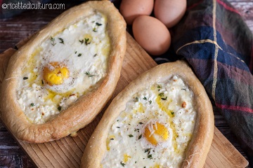Khachapuri georgiani