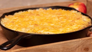 Torta di patate prosciutto e mozzarella in padella
